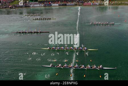 Kanadas Ruderteam gewann am 2. September 2007 im Finale der "Männer's Eight" bei der Ruderweltmeisterschaft in München. Kanada gewann den Wettbewerb vor den zweitplatzierten Deutschland und Großbritannien, die auf dem dritten Platz waren. Kanadas Team Kevin Light, Ben Rutledge, James Byrnes, Jake Wetzel, Malcolm Howard, Dominic Seiterle, Adam Kreek, Kyle Hamilton und Brian Price. Foto von Igor Meijer/Cameleon/ABACAPRESS.COM Stockfoto