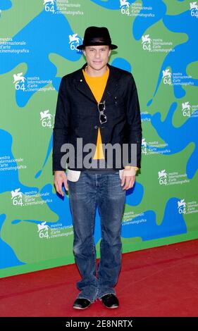 Das Darstellermitglied Heath Ledger posiert für Bilder während der Fotoschau für "I'm Not There" beim 64. Jährlichen Filmfestival in Venedig, Italien, am 4. September 2007. Foto von Nicolas Khayat/ABACAPRESS.COM Stockfoto