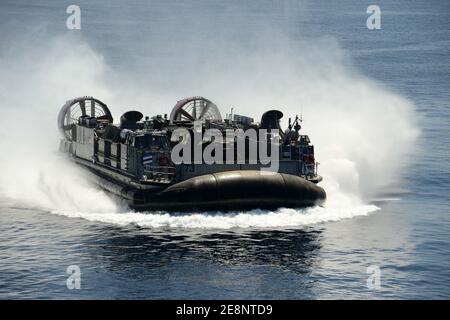 Mobile Landing Platform Schiff USNS Montford Point (MLP-1), RIMPAC 2014 140709 Stockfoto