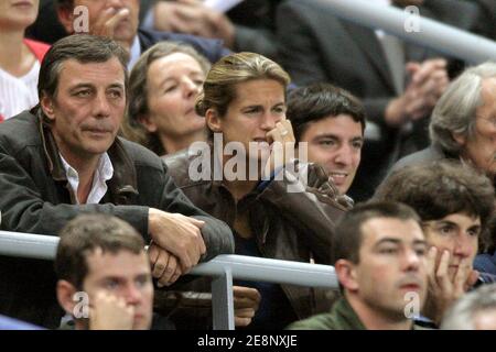 Amelie Mauresmo nimmt am 7. September 2007 am stade de France in Saint-Denis bei Paris am Eröffnungsspiel der Rugby Union World Cup France gegen Argentinien Teil. Die Rugby-Weltmeisterschaft wird in Frankreich bis zum 20. Oktober 2007 ausgetragen. Foto von Pool Rugby 2007/ABACAPRESS.COM Stockfoto