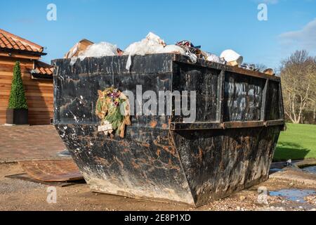 Bauherren sehr große überspringen auf einem privaten Haus Baustelle Stockfoto
