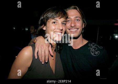 Gregoire nimmt mit seiner Freundin am 11. September 2007 an der Party des französischen Fernsehspiels 'Koh Lanta' in L'Etoile in Paris Teil. Foto von Benoit Pinguet/ABACAPRESS.COM. Stockfoto