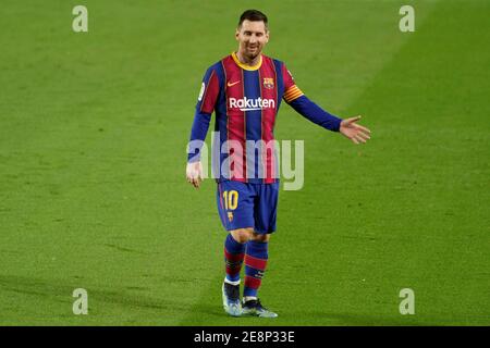 Camp Nou, Barcelona, Katalonien, Spanien. Januar 2021. La Liga Fußball, Barcelona gegen Athletic Bilbao; Leo Messi sieht die lustige Seite seines Teams nicht Scoring Credit: Action Plus Sports/Alamy Live News Stockfoto