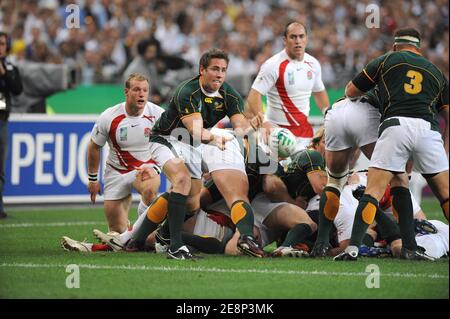 Südafrikas Butch James während der IRB Rugby World Cup 2007, Pool A, England gegen Südafrika im Stade de France in Saint-Denis, Frankreich am 14. September 2007. Foto von Gouhier-Morton-Nebinger/Cameleon/ABACAPRESS.COM Stockfoto