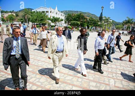 Die für Außen- und Menschenrechte zuständige französische Staatsministerin Rama Yade besucht Cap Haitien, Haiti, am 15. September 2007 im Rahmen ihres offiziellen Besuchs auf der Insel. Foto von Axelle de Russe/ABACAPRESS.COM Stockfoto