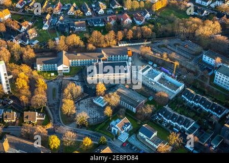 Luftaufnahme, Baustelle Neubau Walburgisschule, Evang. Paulus-Kirche, Werl, Nordrhein-Westfalen, Deutschland, Kultstätte, Stockfoto