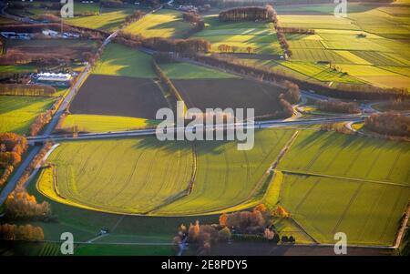 Luftbild, Landschaft Form Wand, Wickeder Straße, Autobahn A44, Werl, Nordrhein-Westfalen, Deutschland, DE, Europa, Formen und Farben, Luftbild, A Stockfoto