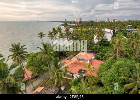 Wunderschöne tropische Landschaft vom Kannur Leuchtturm in Kerala, Indien Stockfoto