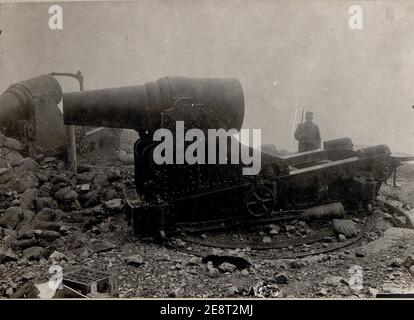 Monte Toraro. Italienischer 28 cm Mörser Stockfoto