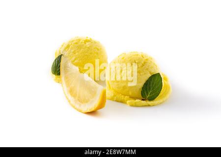 Zitroneneisschaufeln, isoliert auf weißem Hintergrund Stockfoto