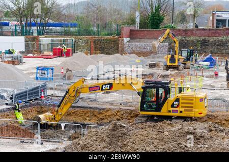 Mold, Flintshire; Großbritannien: 28. Jan 2021: Die Bauarbeiten am neuen Aldi-Supermarkt in der walisischen Marktstadt Mold haben begonnen. Stockfoto