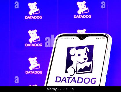 In dieser Abbildung ist ein Datadog Inc Logo zu sehen Auf einem Smartphone angezeigt Stockfoto