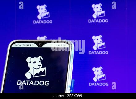 In dieser Abbildung ist ein Datadog Inc Logo zu sehen Auf einem Smartphone angezeigt Stockfoto