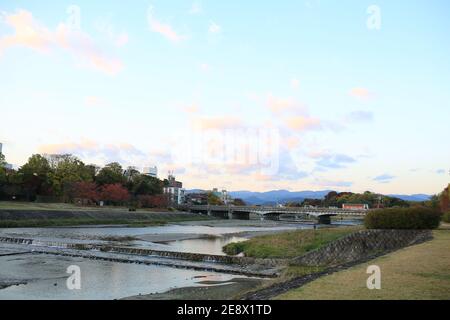 Kamo River, kyoto Main River, einer der berühmten Fluss in japan Stockfoto