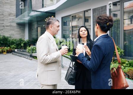 Multi-ethnischen Gruppe von Geschäftsleuten Stockfoto