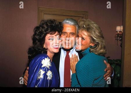 Joan Collins, John Forsythe und Linda Evans als Dynasty Cast feiert die 150. Episode 1986 Credit: Ralph Dominguez/MediaPunch Stockfoto