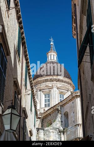 Schöne Aussicht auf die Kathedrale in Dubrovnik, Kroatien Stockfoto