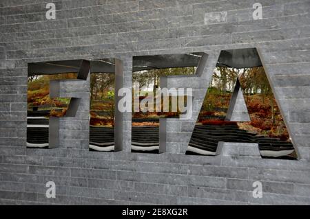 Der FIFA-Zentrale in Zürich widerspiegelt, Macht und Geld in den grossen Sport-Business Stockfoto