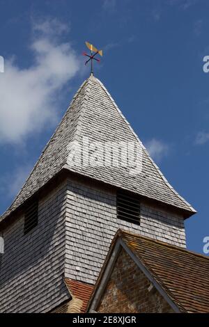 Kirche der Jungfrau Maria in den Mauern der römischen Stadt Calleva. Datierung zum Teil aus dem 12th. Jahrhundert. Auf dem Gelände von drei römischen Tempeln. Stockfoto