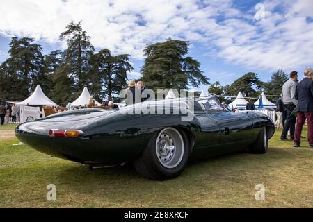 Der Aufbau der Legende - Jaguar XJ13 Le Mans Prototyp auf Show im Concours d’Elegance im Blenheim Palace on Die 26 September 2020 Stockfoto