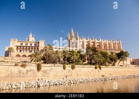 Kathedrale & Basílica de Santa María, Palma, Mallorca, Balearen, Spanien. Stockfoto