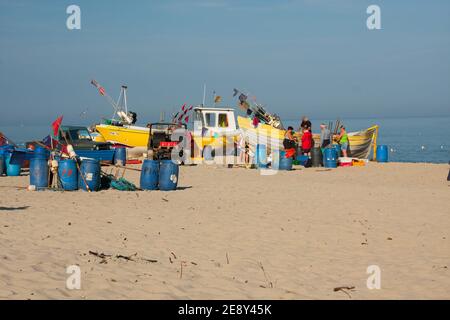 Fischerhafen in Piaski an der Weichsel Spit, Polen. Fischer, die vom Fischfang zurückkehren. Ostsee. Stockfoto