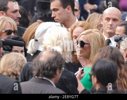 Victoria Beckham nimmt an der Präsentation der Chanel Spring-Summer 2008 Ready-to-Wear Kollektion Teil, die am 5. Oktober 2007 im Grand Palais in Paris, Frankreich, stattfand. Foto von Khayat-Nebinger-Orban-Taamallah/ABACAPRESS.COM Stockfoto