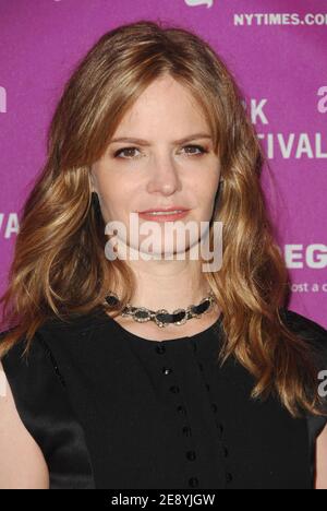 Die Schauspielerin Jennifer Jason Leigh nimmt an der Premiere von "Margot at the Wedding" Teil, die vom New York Film Festival und Paramount Vantage am 7. Oktober 2007 in der Frederick P. Rose Hall, Jazz im Lincoln Center in New York City, NY, USA, gezeigt wird. Foto von Gregorio Binuya/ABACAPRESS.COM Stockfoto