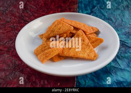Knusprig lecker Tee Zeit Snacks Nachos oder Nacho Chips Stockfoto