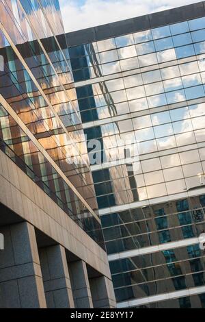 Wolkenkratzer des Geschäftszentrums La Defense Stockfoto