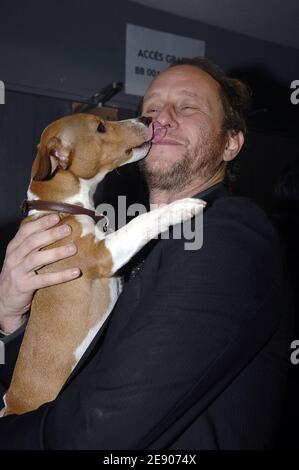 Der belgische Schauspieler Benoit Poelvoorde wurde am 17. November 2007 bei der Abschlussfeier des 8. Filmfestivals Musik und Kino in Auxerre, Frankreich, ausgezeichnet. Foto von Giancarlo Gorassini/ABACAPRESS.COM Stockfoto