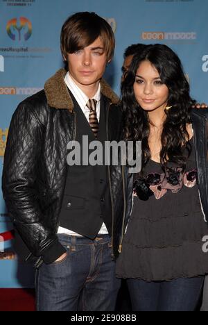 'Zac Efron und Vanessa Hudgens besuchen die Walt Disneys ''High School Musical 2'' DVD Premiere im El Capitan Theater in Hollywood. Los Angeles, 19. November 2007. Foto von Lionel Hahn/ABACAPRESS.COM' Stockfoto