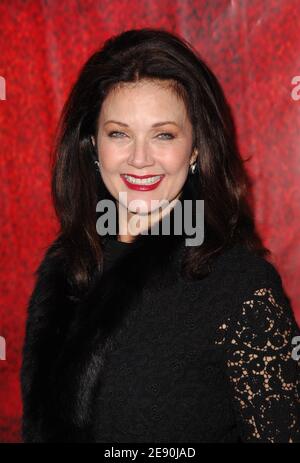 Die Schauspielerin Lynda Carter nimmt am 13. Dezember 2007 an der Premiere von 'National Treasure: Book of Secrets' im Ziegfeld Theater in New York City, NY, USA Teil. Foto von Gregorio Binuya/ABACAPRESS.COM Stockfoto