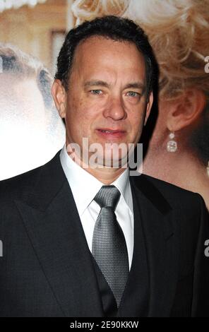 Schauspieler Tom Hanks kommt am 16. Dezember 2007 bei der Universal Pictures-Vorführung von 'Charlie Wilson's war' im Museum of Modern Art in New York City, NY, USA an. Foto von Gregorio Binuya/ABACAPRESS.COM Stockfoto