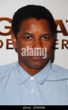 Schauspieler Denzel Washington kommt am 19. Dezember 2007 zur Premiere von "The Great Debaters" im Ziegfeld Theater in New York City, NY, USA. Foto von Gregorio Binuya/ABACAPRESS.COM Stockfoto