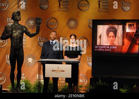 Der Schauspieler Terrence Howard und die Schauspielerin Jeanne Tripplehorn stellen am 20. Dezember 2007 in Los Angeles, CA, USA, die 14. Nominierten der Screen Actors Guild Awards vor. Foto von Lionel Hahn/ABACAPRESS.COM Stockfoto