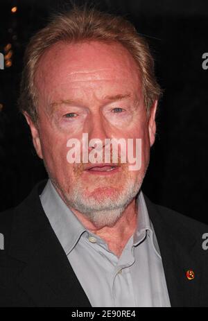 Regisseur Ridley Scott besucht am 19. Oktober 2007 die Uraufführung von 'American Gangster' im Apollo Theater in New York City, USA. Foto von Gregorio Binuya/ABACAUSA.COM (im Bild: Ridley Scott) Stockfoto