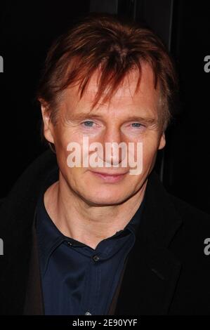 Schauspieler Liam Neeson kommt bei Paramount Vantage an und präsentiert am 10. Dezember 2007 die Premiere von "There will be Blood" im Ziegfeld Theater in New York City, USA. Foto von Gregorio Binuya/ABACAUSA.COM (im Bild: Liam Neeson) Stockfoto