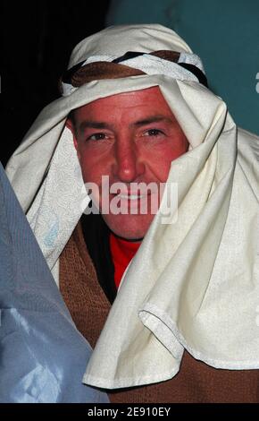 Michael Lohan, Vater von Lindsay Lohan, posiert als Joseph für das 2. Jahresprojekt Dance's Times Square Live Krippe am Fire Fighters 911 Memorial am Times Square, New York City, USA am 18. Dezember 2007. Foto von Gregorio Binuya/ABACAUSA.COM (im Bild: Michael Lohan) Stockfoto