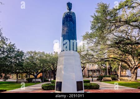 Eine Statue der Königin Isabella von Spanien steht auf Spanish Plaza, 31. Januar 2021, in Mobile, Alabama. Mobile wurde von Spanien von 1780 bis 1813 regiert. Stockfoto