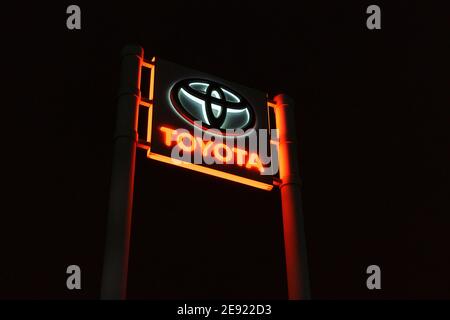 Tjumen, Russland-31. Januar 2021: Toyota Logo Motor Corporation ist ein japanischer Automobilhersteller. Stockfoto