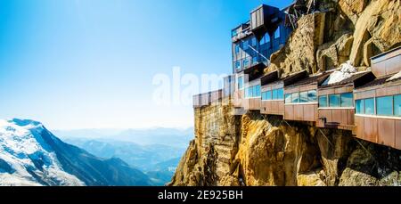 Landschaftlich schöner Blick auf die Alpen vom Aiguille du Midi Berg Stockfoto