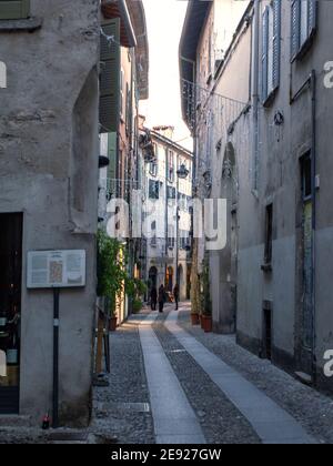 Charmante Altstadt mit mittelalterlichen alleys.Como, italienischen Seen, Lombardei, Italien. Stockfoto