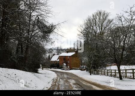 Peartree Inn Hook Norton Village mit Schneefall Stockfoto