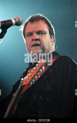 Meat Loaf während seiner 'Very Best of Tour' in einem Konzert in der Wembley Arena in London, Großbritannien. März 1999 Stockfoto