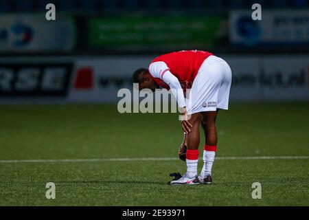 LEEUWARDEN, NIEDERLANDE - JANUAR 31: Abrahim Soumaoro vom MVV Maastricht enttäuschte während des niederländischen Keukenkampioendivisie-Spiels zwischen Cambuur und Stockfoto