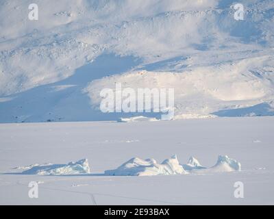 Frozen Melville Bay, Teil der Baffin Bay, nahe Kullorsuaq im hohen Norden von Westgrönland. Stockfoto