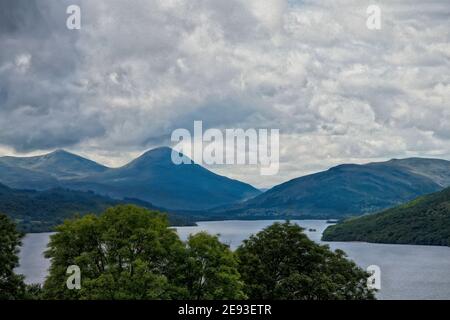 Blick über Loch Tay in Richtung Killin, Schottland, Großbritannien Stockfoto