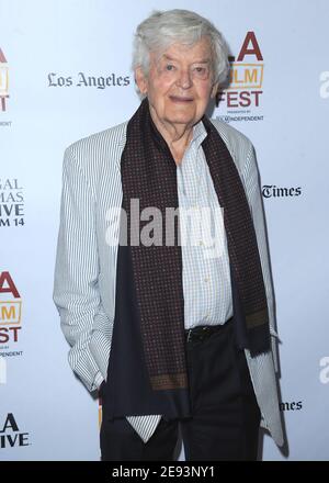 **DATEI FOTO** Hal Holbrook ist verstorben. LOS ANGELES, CA - JUNI 14: Hal Holbrook bei der Los Angeles Film Festival Premiere von 'Holbrook / Twain: An American Odyssey' 2014 in Regal Cinemas in L.A. Live am 14. Juni 2014 in Los Angeles, Kalifornien.PGSK/MediaPunch Stockfoto