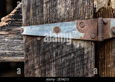 Nahaufnahme von Details einer alten Holzscheune. Stockfoto